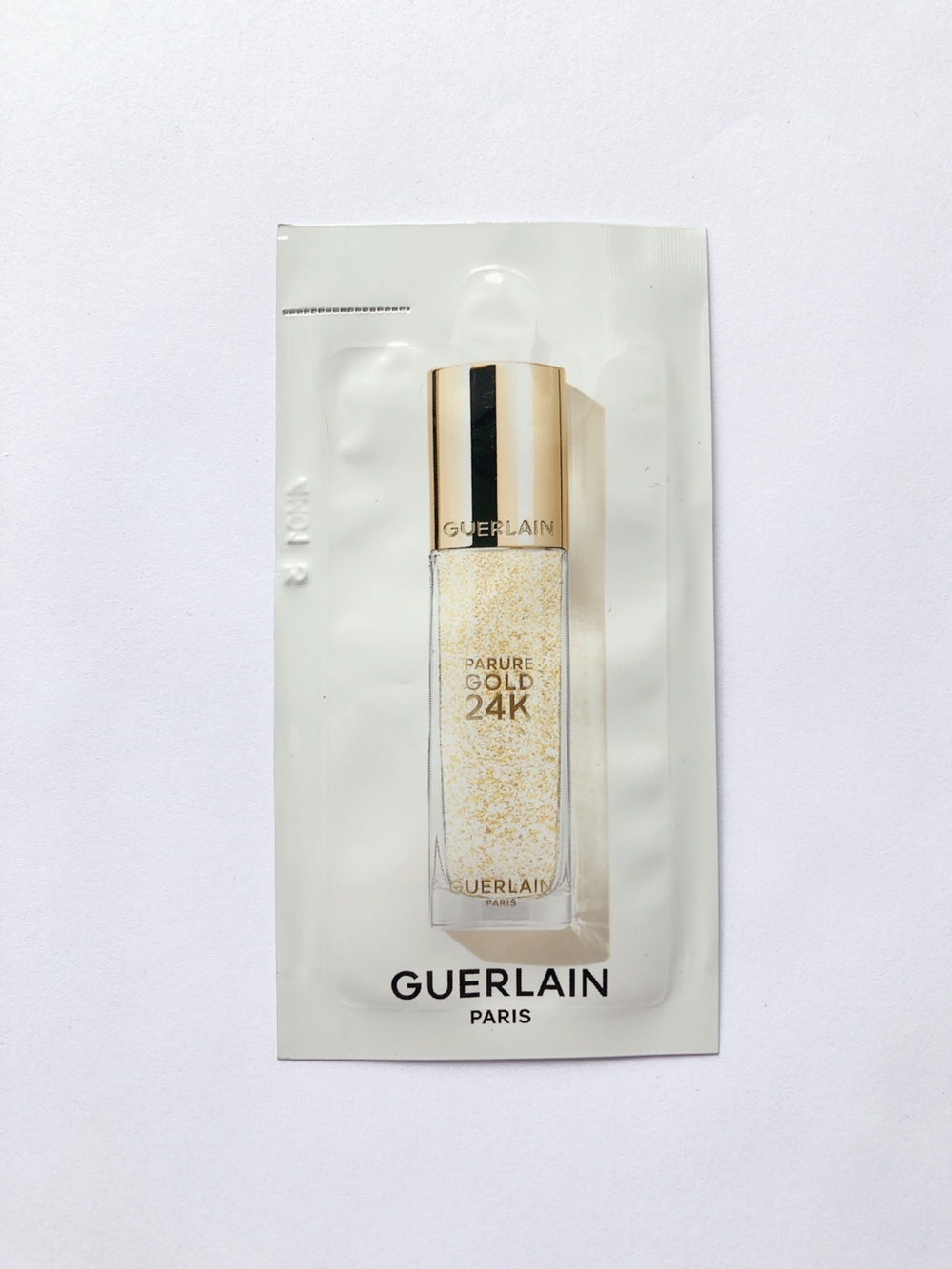 10/$10 Guerlain Parure Gold 24K Illuminating Serum